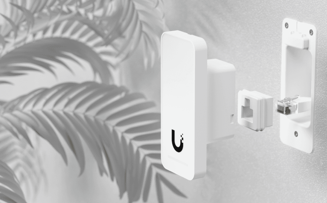 UA-G2 - Ubiquiti Compact, second-generation NFC card reader and request-to-exit device